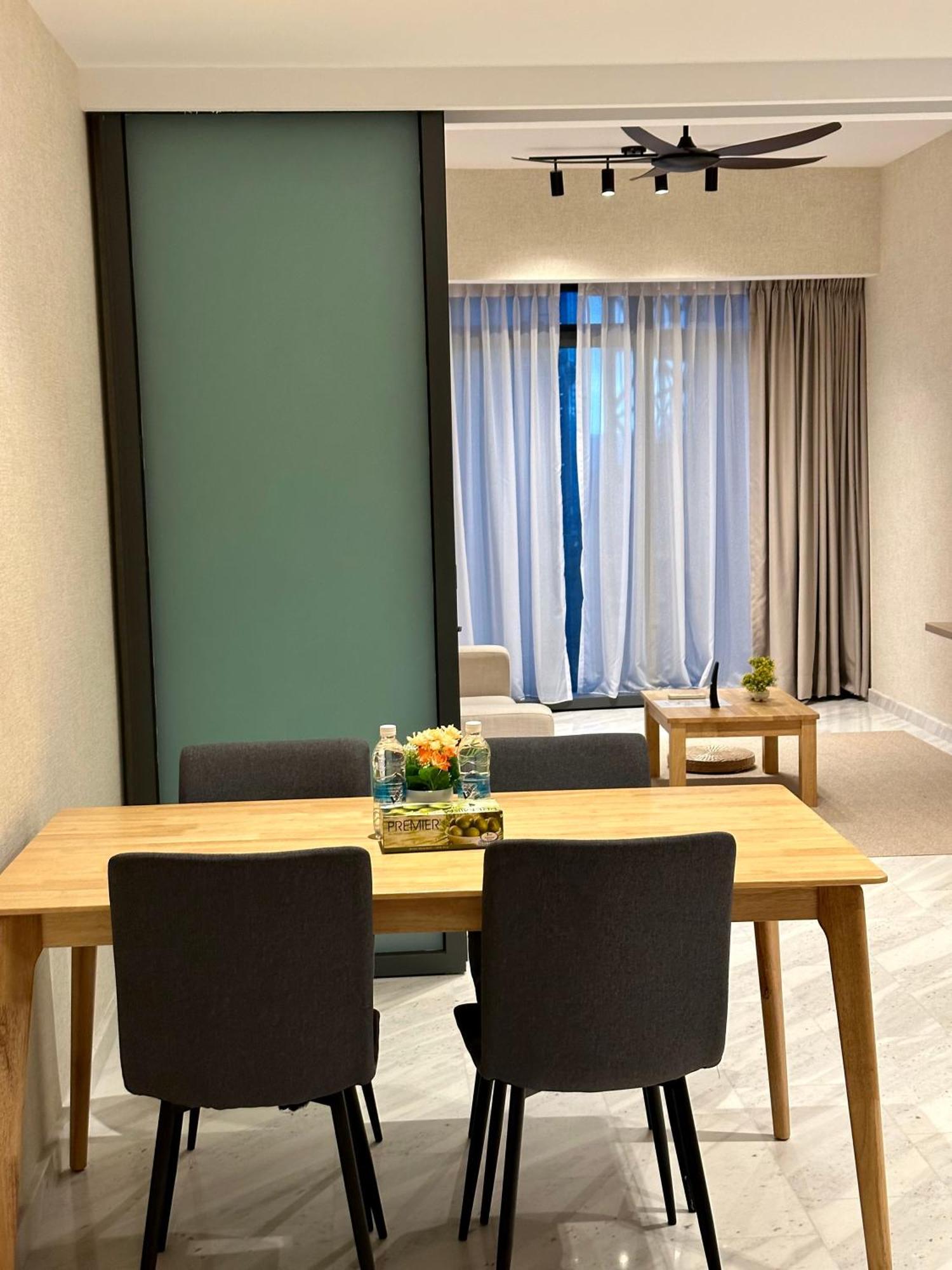 Crystal Suite At Eaton Klcc Куала-Лумпур Экстерьер фото