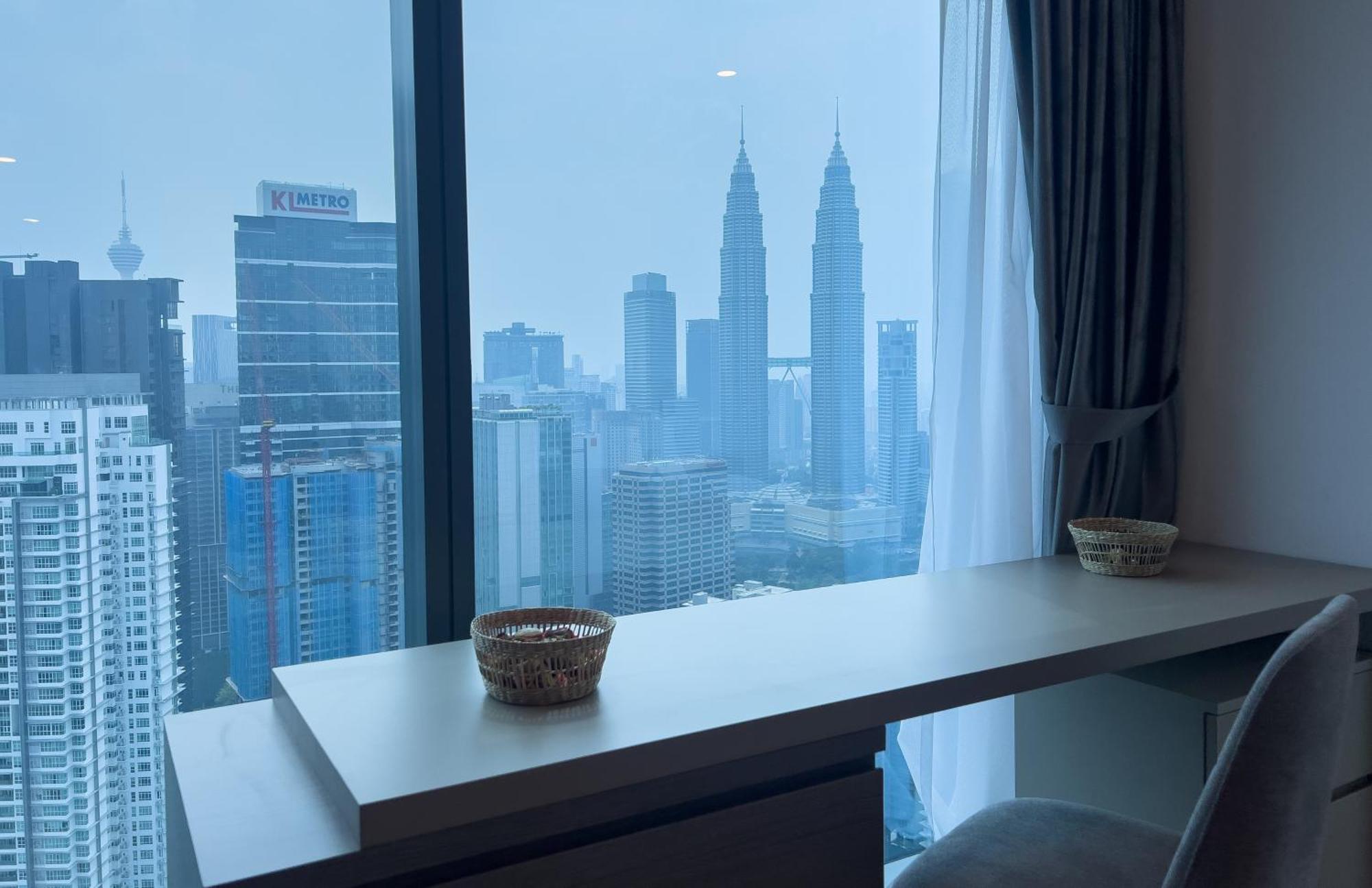 Crystal Suite At Eaton Klcc Куала-Лумпур Экстерьер фото