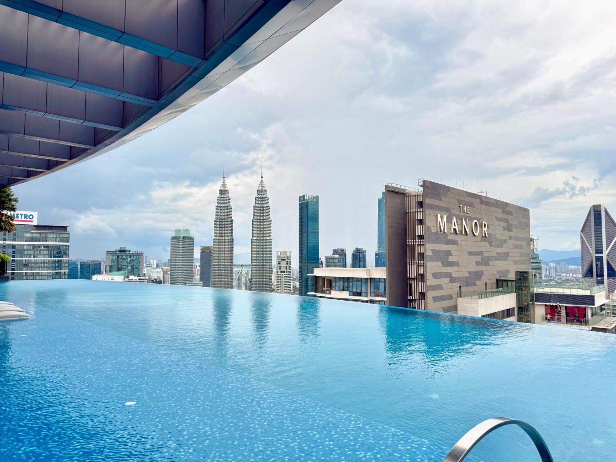 Crystal Suite At Eaton Klcc Куала-Лумпур Экстерьер фото